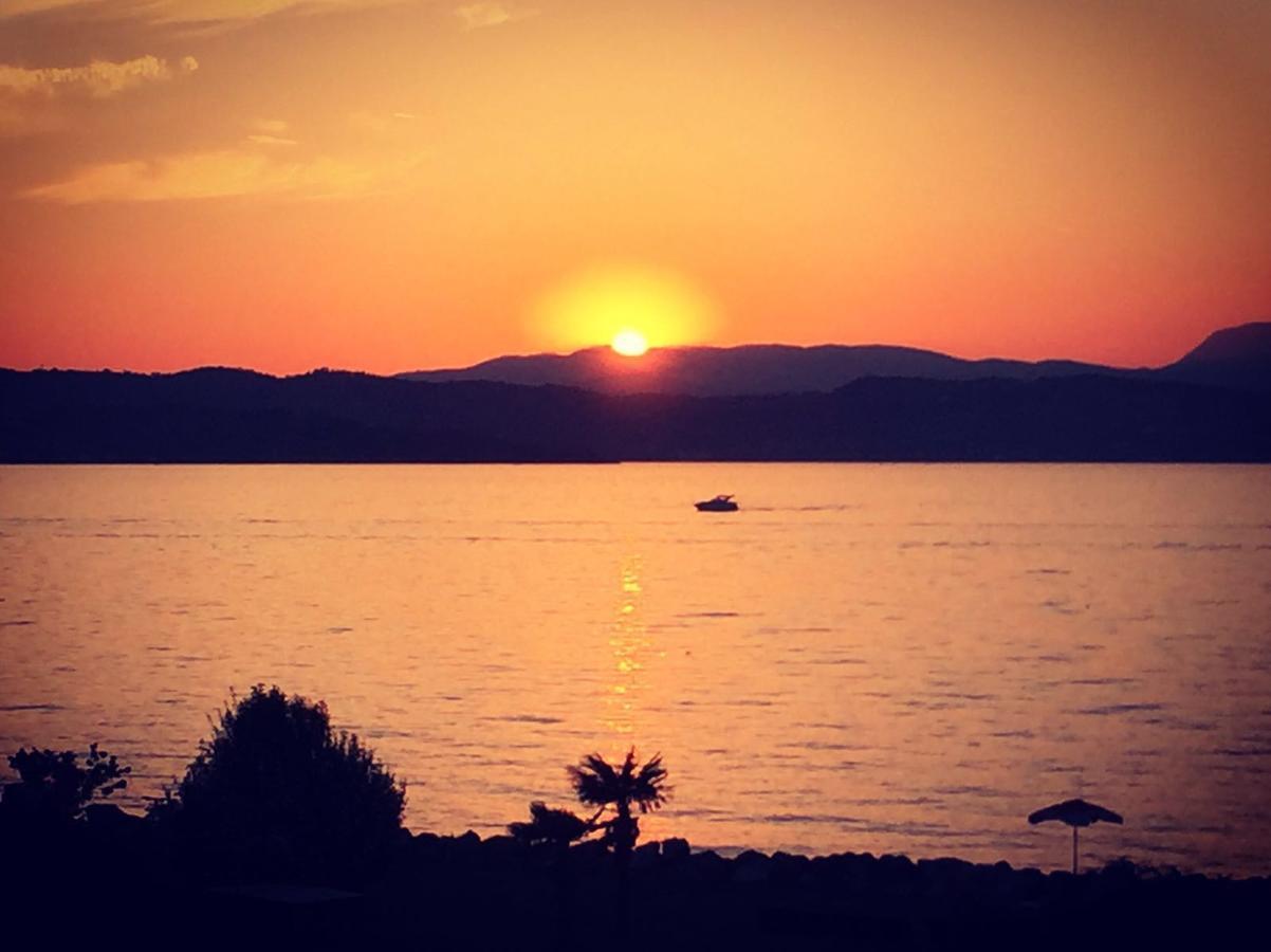 Appartamenti Residence Tulipano Sirmione Buitenkant foto